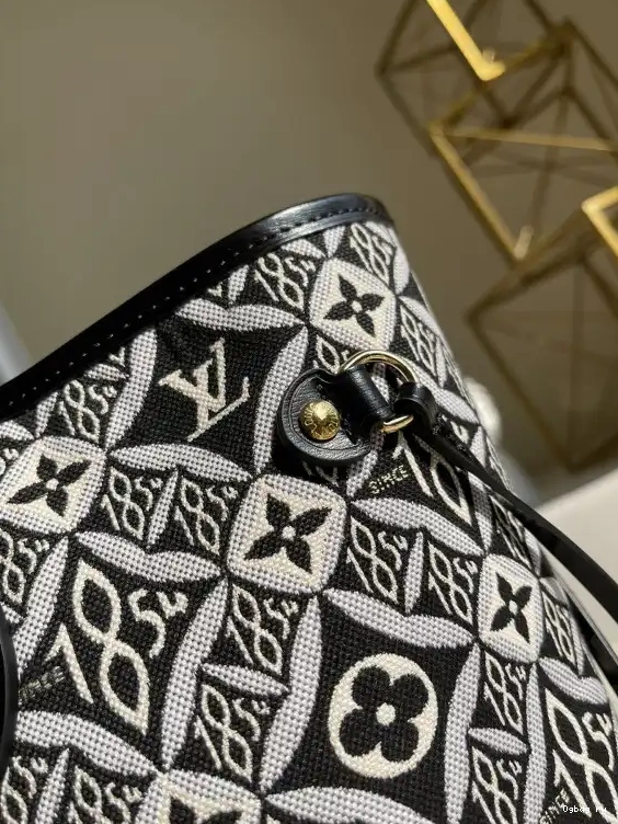 LOUIS NEVERFULL MM VUITTON 0511